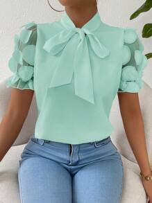 SHEIN Clasi 女士优雅纯色贴花网眼拼接系带短袖衬衫 - 青碧色 - 查看 6