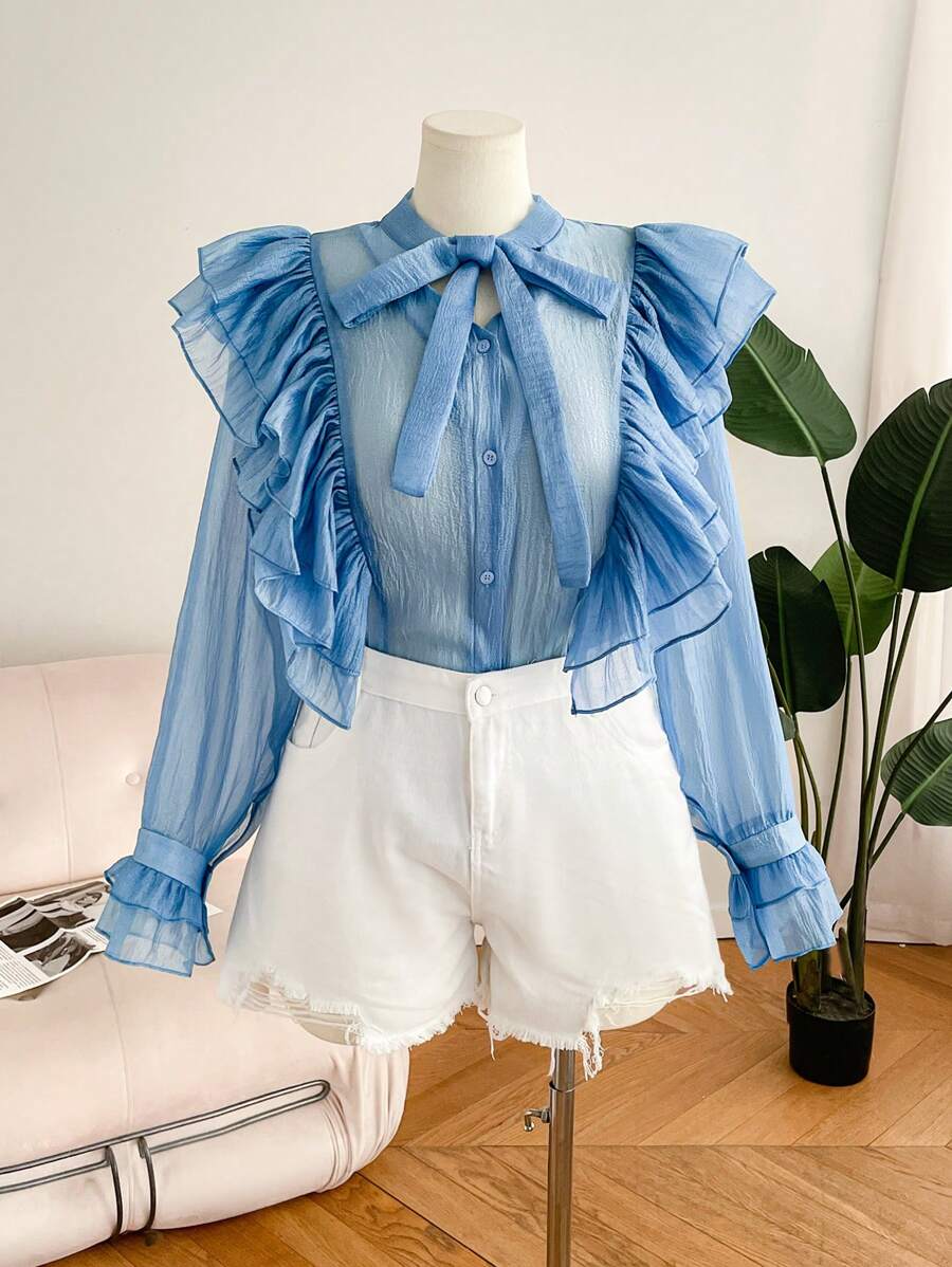 SHEIN Frenchy 大码优雅办公室、工作、度假、下午茶、性感约会、音乐会、派对、INS复古学院风海滩写真拍摄情人节大码泡泡袖、撞色、蝴蝶结上衣 - 藍色 - 查看 1