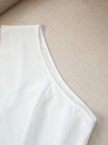 GlowEve CURVE Plus Size Women Sleeveless Self-Tie Waist Cinched Waist Bowknot Long Top Blouse, Elegant Slimming Summer, Suitable For St. Patrick's Day, Festival, Spring Break, Boho