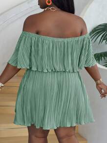 Slaydiva Off-Shoulder Ruffled Neckline Loose Green Dress In Pleated Fabric - Mint Green - View 2