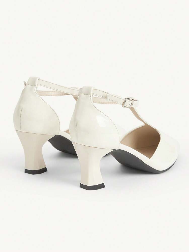 CUCCOO CHICEST Sandalias de tacón alto blancas de estilo formal y versátil para oficina y trabajo, con diseño minimalista en T, estructura hueca, punta puntiaguda, tacón grueso cuadrado y tacón medio, elegante y retro