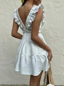 Sunnyshic 纯白色深 V 领层叠荷叶边下摆迷你连衣裙 - 白色 - 查看 2
