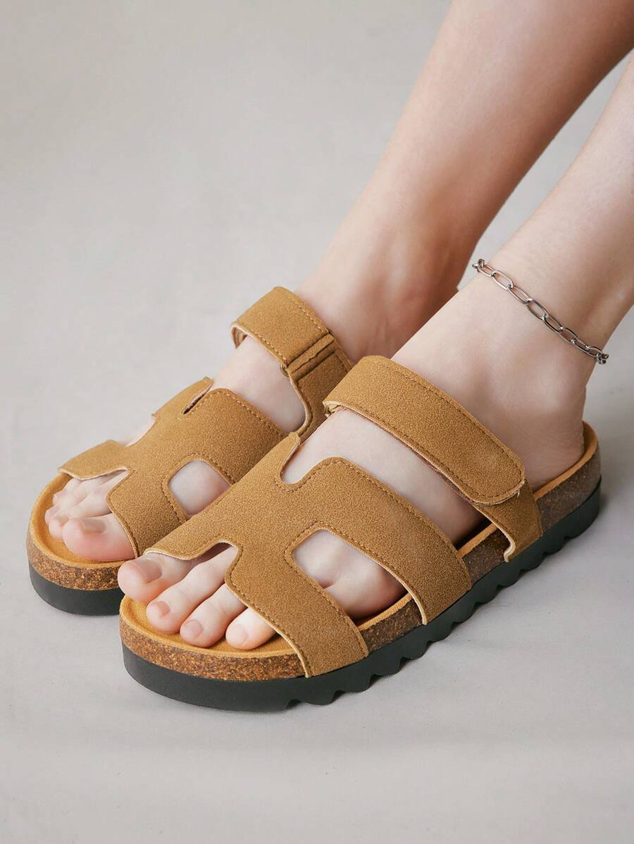 Solecia 女士休闲圆头平底凉鞋，夏季