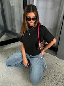 SHEIN Essnce Plus-Size Women's Top, Short-Sleeved T-Shirt, Summer Outing Top, Women's Casual T-Shirt,Summer Outfits For Women Cute Tops Going Out Tops Women Going Out Outfits - Black - View 4