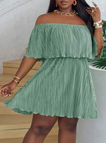 Slaydiva Off-Shoulder Ruffled Neckline Loose Green Dress In Pleated Fabric - Mint Green - View 3