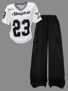 SHEIN Streecool Kids Ensemble de deux pièces comprenant un Top à col V avec imprimé numérique et manches courtes et un pantalon cargo unicolore pour adolescentes. Tenue printanière/estivale pour ado