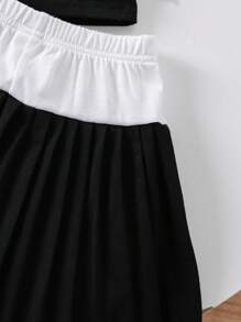 2pcs Young Girl Set - Contrast Color Patchwork Bow Decor Vest And Pleated Mini Skirt - Black and White - View 6
