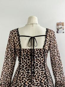 SHEIN WYWH Vestido mini acampanado de talla grande para mujer con estampado de leopardo, cuello cuadrado de malla y mangas acampanadas, con bloque de color en el corpiño - Multicolor - Ver 7