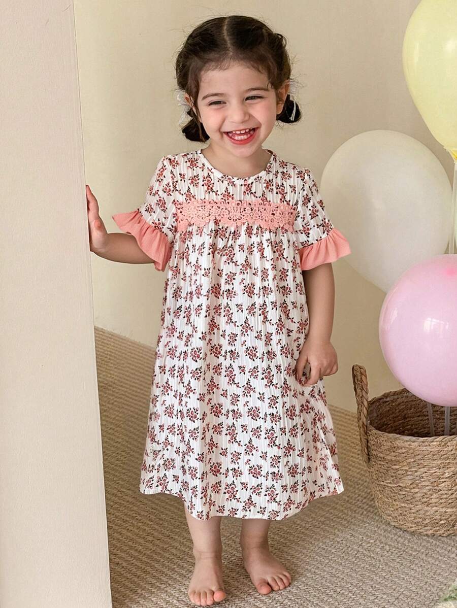 SHEIN Leap Crew Dozemod Baby Girl Baby Girl Floral Pattern Round Neck Ruffle Trim Loose Long Nightgown - Pink - View 1