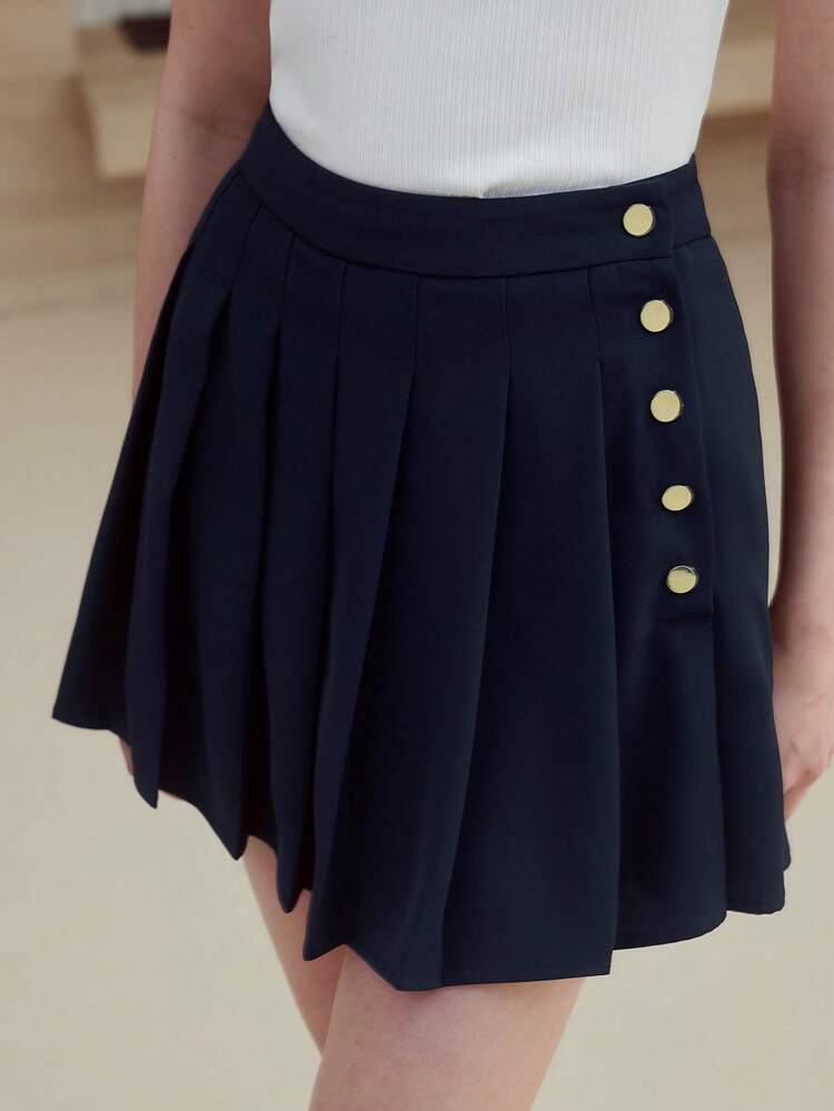 MOTF STUDIO BUTTON DECOR PLEATED SKIRT