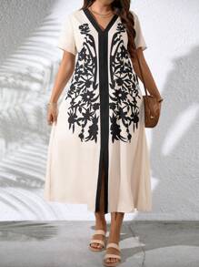 EMERY ROSE 大码女式 V 领短袖拼布卡其色块印花连衣裙，适合休闲度假