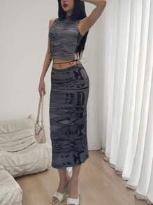 SHEIN EZwear 2pcs Women Fashion Figure Print Camisole & Skirt Set