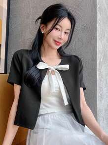 DAZY Chaqueta de mujer con cuello redondo, manga corta, decoración de lazo y bloques de color, linda y casual para el verano