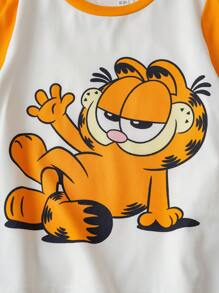 GARFIELD X SHEIN Young Boy 2pcs/Set Cute Cartoon Print T-Shirt And Allover Print Shorts Pajama Set, Suitable For Spring And Summer