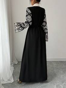 Calvaya New Waisted Design Sense Black & Apricot Color Block V-Neck Straight Fit Casual Cardigan, Elegant, With Monochrome Pattern, High-End