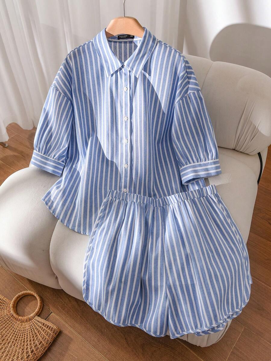 CosyJoli 2pcs Plus Size Summer Outfit, Minimalist & Fashionable - Blue and White - View 1