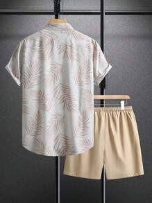 Manfinity RSRT Men's Hawaiian Tropical Plant Print Short Sleeve Shirt And Shorts 2pcs Set