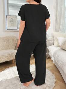 Conjunto de pijama de mujer talla grande con cuello cuadrado de encaje, manga de volantes y parches
