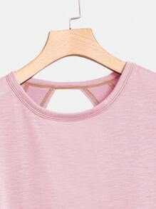 SHEIN Essnce 大码女式春夏时尚休闲舒适宽松日常粉色露背短袖 T 恤，外出上衣、Y2k、音乐会、露背上衣、街头服饰、露背上衣 - 粉色 - 查看 3