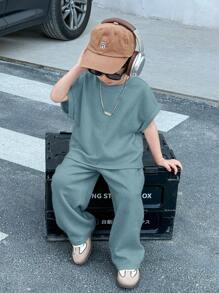 SHEIN Leap Crew 2pcs Kids Young Boys Casual Japanese And Korean Loose Casual Apricot Knit Floral Yarn Pit Stripe Loose T-Shirt Pants Two Pieces Set, Suitable For School, Sports, Vacation, Home And Outdoor, Suitable For Spring And Summer Seasons - Dusty Blue - View 5