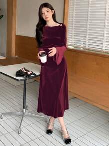 DAZY Rochie midi romantică de Ziua Îndrăgostiților, cu mâneci evazate, croială slim, pentru femei, elegantă de primăvară, rochie de toamnă, rochie cu mânecă lungă, rochii roșii de Crăciun pentru femei - Burgundia - Vizualizare 5