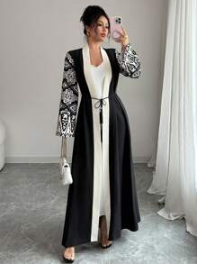 Calvaya New Waisted Design Sense Black & Apricot Color Block V-Neck Straight Fit Casual Cardigan, Elegant, With Monochrome Pattern, High-End