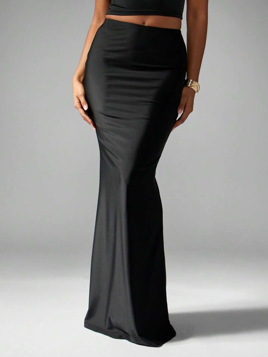 MISSGUIDED 优雅长款鱼尾裙 晚装 及地长裙 修身裙 特殊场合 派对 婚礼 宾客 职业装 办公室 工作服 正式礼服 - 黑色 - 查看 1