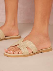 SHUZIA CoastalLuxe 女士拉菲草编织拖鞋 - 法式镂空设计，适合从度假木板路到城市度假 - 米色 - 查看 7