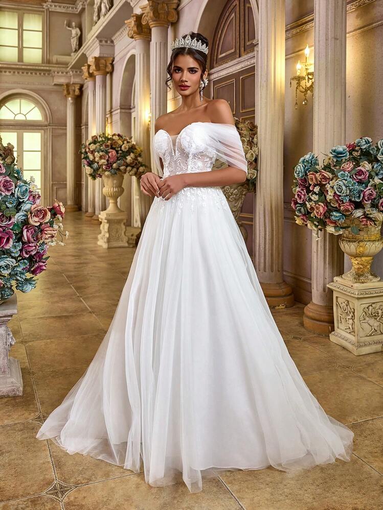 Glamrae Vestido de novia elegante y romántico de verano con escote hombros descubiertos, mangas abullonadas, bordado de espina de pescado en el pecho, aplicaciones de corazón de lujo, falda abultada con abertura alta y cola, adecuado para cena, cumpleaños, luna de miel, festival de música, boda y eventos. Hermoso vestido de novia para el Día de San Valentín. - Blanco - Añade 6