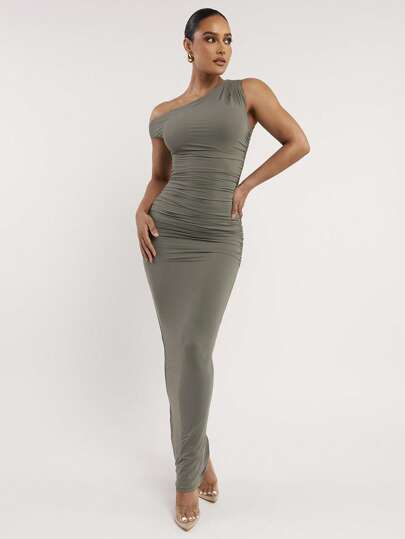 Silquee Magic Series, Sexy Plus-Size Women's High-End Solid Color Sleeveless COCONA, Chocolate, Oblique Neck Ruched Casual Bodycon Spring & Summer Sexy Women's T-Shirt, Basic Style, Soft And Super Stretchy Skin-Friendly Fabric, No Pressure Shaping, Double-Layer Design, Special Splicing Craftsmanship, International Safety Certification OKEO TEX Women Dress Women Elegant Dresses Women Evening Gown,Sage Green Dress, Business Cacual Woman, Vacation Outfits Women,Summer Clothes ,Cute Summer Dress, Country Concert Outfit,Holiday Outfit,Basic Dress Women,Office Wear,Cool Dress, Bodycon Maxi Dress ,Dresses For Women Bodycon