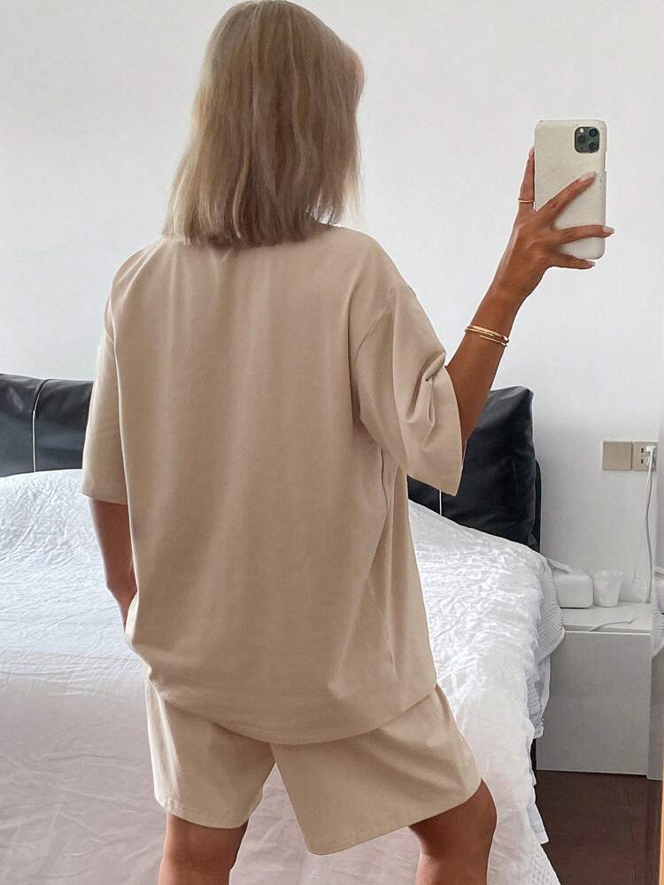 Women's Casual Solid Color Round Neck Short Sleeve T-Shirt And Shorts 2-Piece Set Lounge Sets For Women