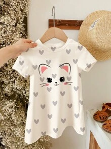 SHEIN 可爱卡通心形猫印花，女宝宝休闲宽松圆领短袖连衣裙，适合夏季