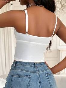 Camiseta de tirantes finos con encaje y parches para mujer, ajustada y minimalista, para capa base casual