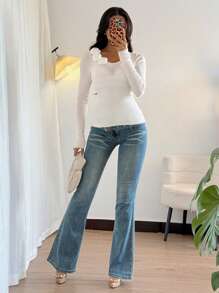 Elenzga كنزة صوفية نسائية مصممة بزهرة الورد ذات تصميم مناسب وملائم للجسم، بتريكو، بلوزة شتوية - أبيض - مشاهدة 4