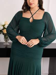 Modelyn Plus Size Women Solid Color Cross-Front Ruched Lantern Sleeve Fishtail Hem Elegant Dress - Dark Green - View 4