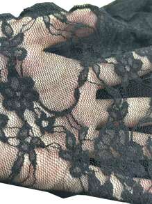 SHEIN MOOSTA 女士轻质弹性玫瑰蕾丝钩针打底裤镂空修身七分裤，夏季 - 黑色 - 查看 4