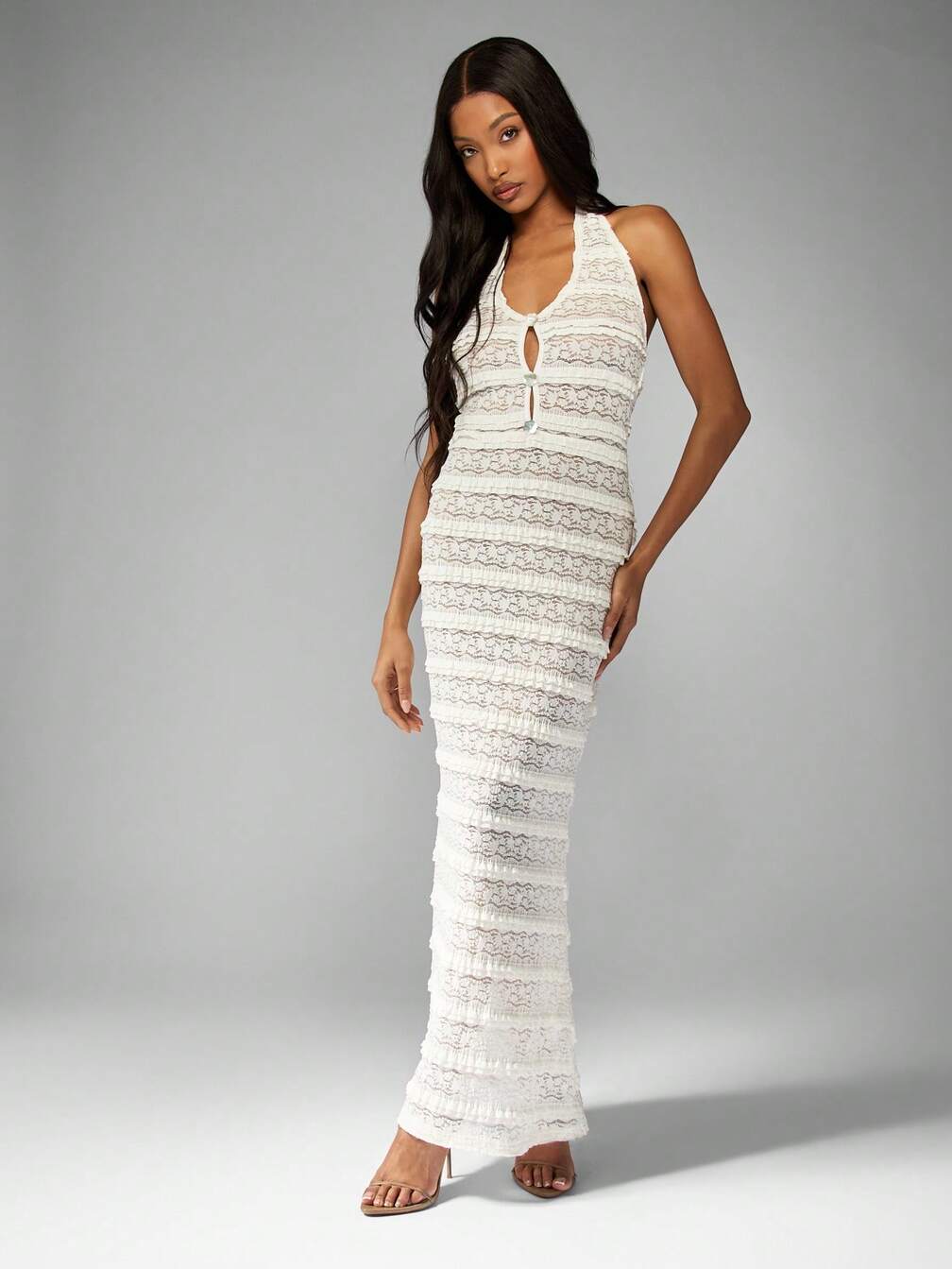 white crochet dress missguided MISSGUIDED White Halter Neck Floral Lace Crochet Maxi Dress｜MISSGUIDED