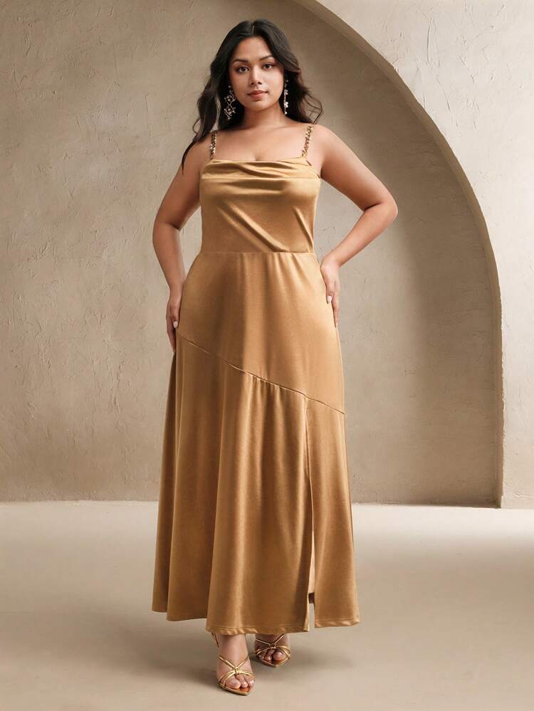 Robe d'été élégante à taille élastique, fente au décolleté et bretelles métalliques, convient pour les tenues de tous les jours, les vacances et la plage