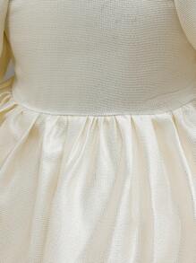 SHEIN Glamorique Kids 4 季甜美可爱女孩公主裙，纯色缎面花童婚纱，荷叶边袖蛋糕裙