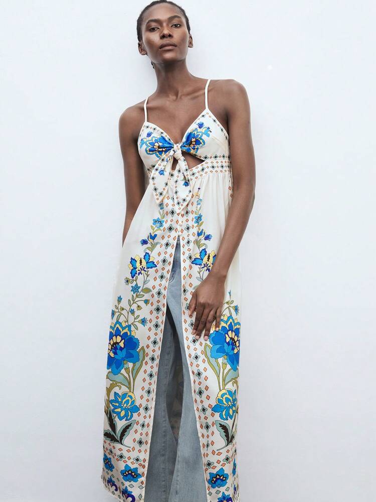 SHEIN Maija Knotted Romantic Floral Print Cami Top, Suitable For Resort, Nomadic, Beach Wear, Spring And Summer All-Match Summer Clothing For All Seasons, Modern Holiday Fashion Design, Comfortable Beach Beach Clothing, Bohemian Style, Isabi Island Holiday Wear, Summer Dopamine Holiday Wear, Ins Same Style Holiday Style, Exotic Atmosphere, Country Concert, Western Style Clothing