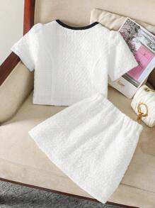 SHEIN Serisse Kids Conjunto elegante de 2 piezas para niña preadolescente, con blusa de tela de tweed con decoración de lazos y botones de perlas imitadas, y falda corte A, estilo dama elegante francés, para volver al colegio