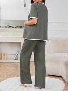 SHEIN Set di vestiti da casa in tinta unita con scollo a V, maniche corte, tasche e pantaloni lunghi per maternità
