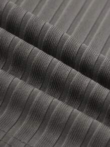 SHEIN BASICS Casual Solid Knit Round Neck Short Sleeve Slim Fit Plus Size T-Shirt - Dark Grey - View 5