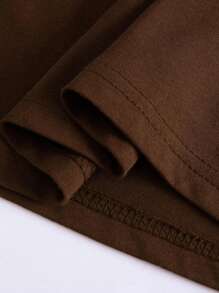 Rovax Kaos Wanita Ukuran Besar Motif Leopard & Cherry Leher Bulat Lengan Pendek - Coffee Brown - View 3