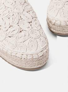 Styleloop Women's Beige Casual Retro Embroidered Thick Sole Straw Rope Shoes, Bohemian Style For Vacation - Beige - View 4