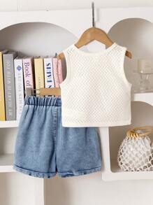 Set de 2 piezas para niñas (talla pequeña) - Chaleco sin mangas blanco de punto transpirable de verano y pantalones cortos vaqueros azules con estampado de fresa, conjunto casual y lindo para adolescentes