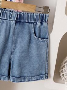 Set de 2 piezas para niñas (talla pequeña) - Chaleco sin mangas blanco de punto transpirable de verano y pantalones cortos vaqueros azules con estampado de fresa, conjunto casual y lindo para adolescentes