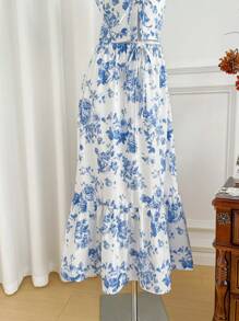 Sweetra Women's Ditsy Floral Sleeveless Crop Top & Drawstring Tie Waist Skirt, Countryside Style Spring/Summer
