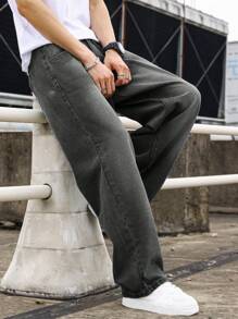 Luźne męskie jeansy z prostymi nogawkami i kieszeniami ukośnymi