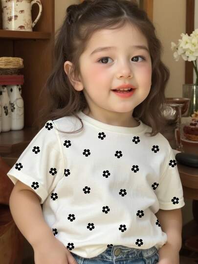 SHEIN Baby Girl Casual Polka Dot & Flower Print Short Sleeve Crew Neck Top, Suitable For Summer